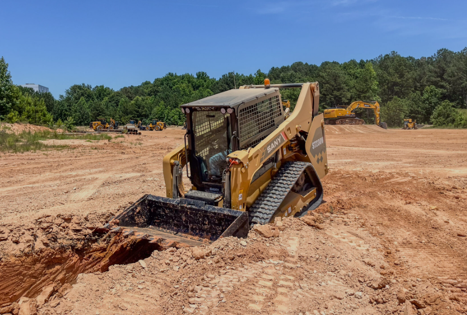 SANY ST230V compact track loader working dirt